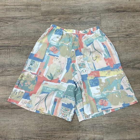Colorful Abstract Print Shorts - Picture 2 of 4